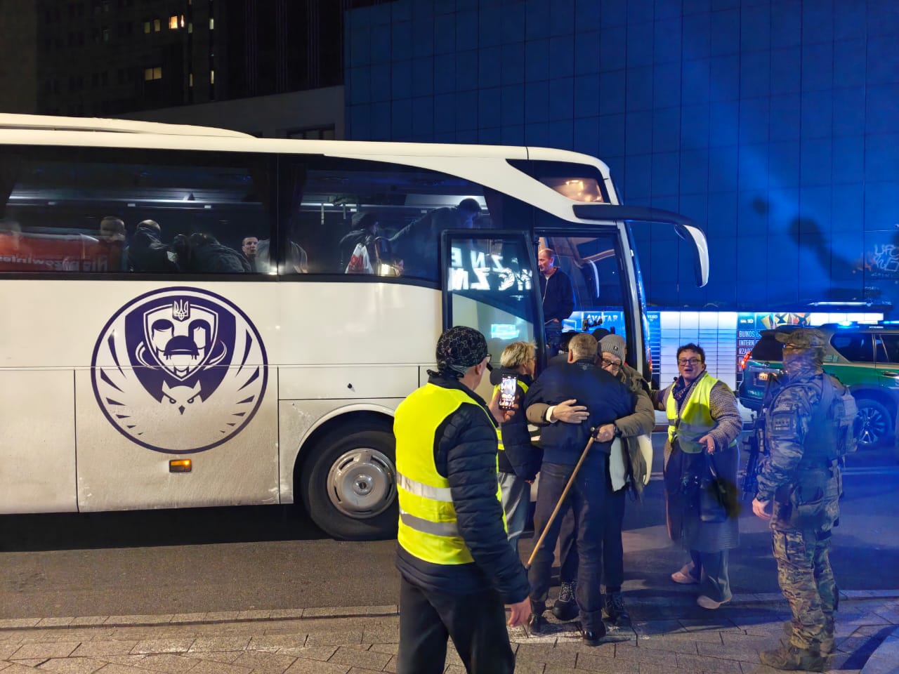 Понад 100 звільнених білоруських політв'язнів прибули до Польщі та Литви фото 1