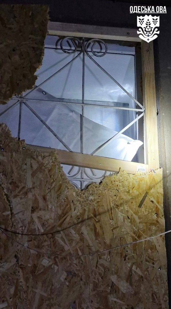 Одеса: кілька освітніх закладів постраждали внаслідок масованої атаки фото 3