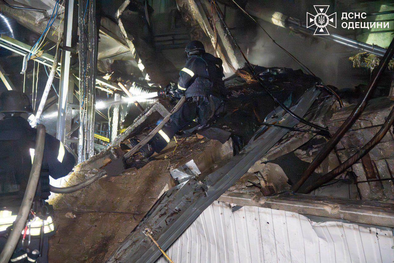 Наслідки ворожого удару по місту