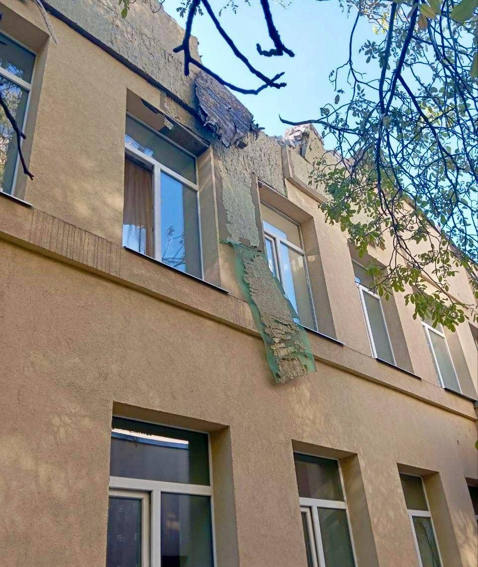 Наслідки ворожого удару по місту