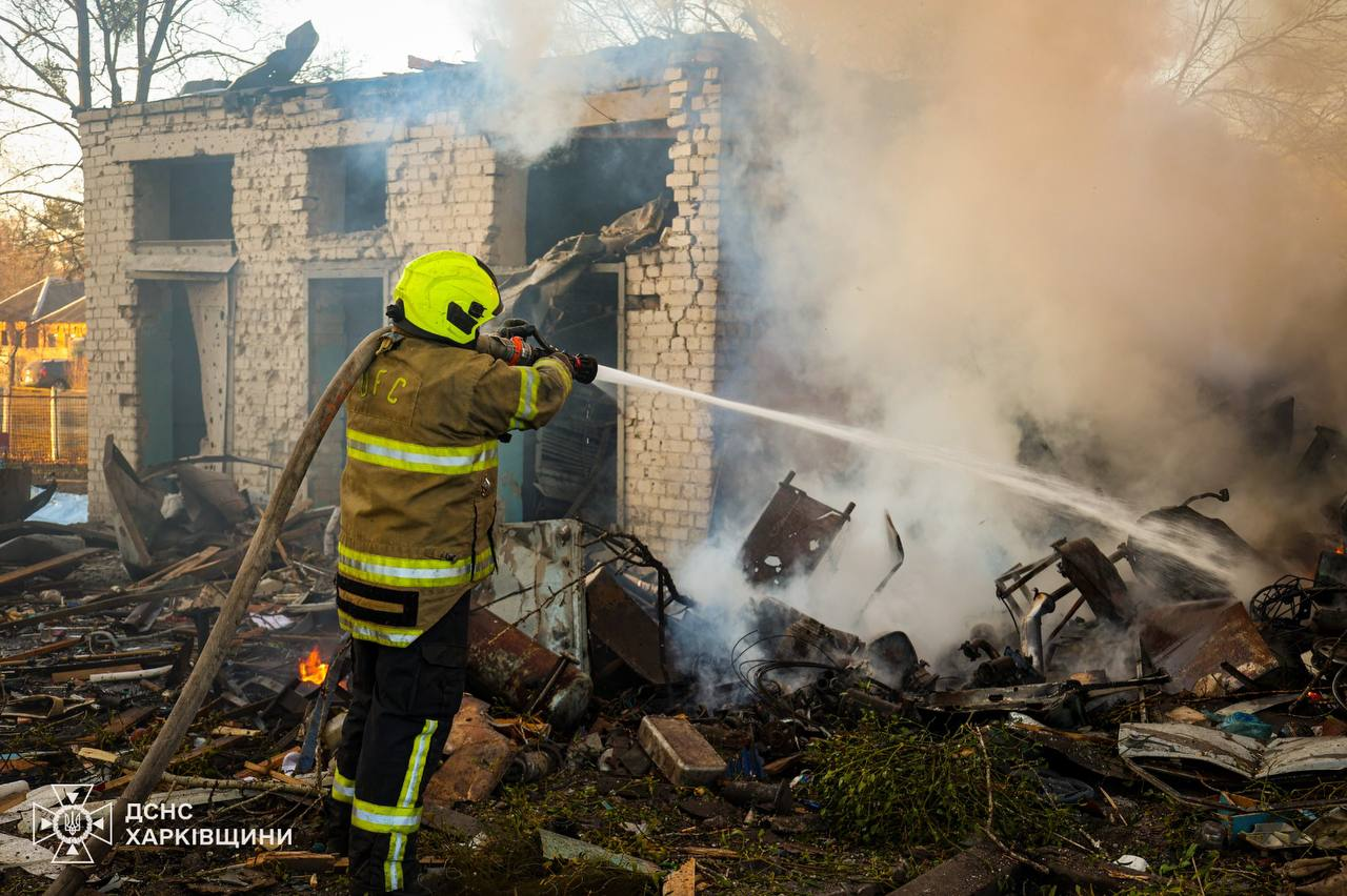 Зеленський відреагував на масовану атаку Росії по енергетиці України фото 3