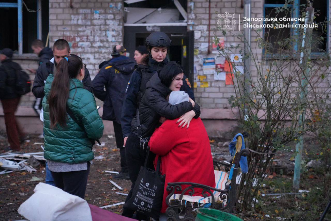 Удар по Запоріжжю: є загиблі, серед поранених – діти (оновлено) фото 2