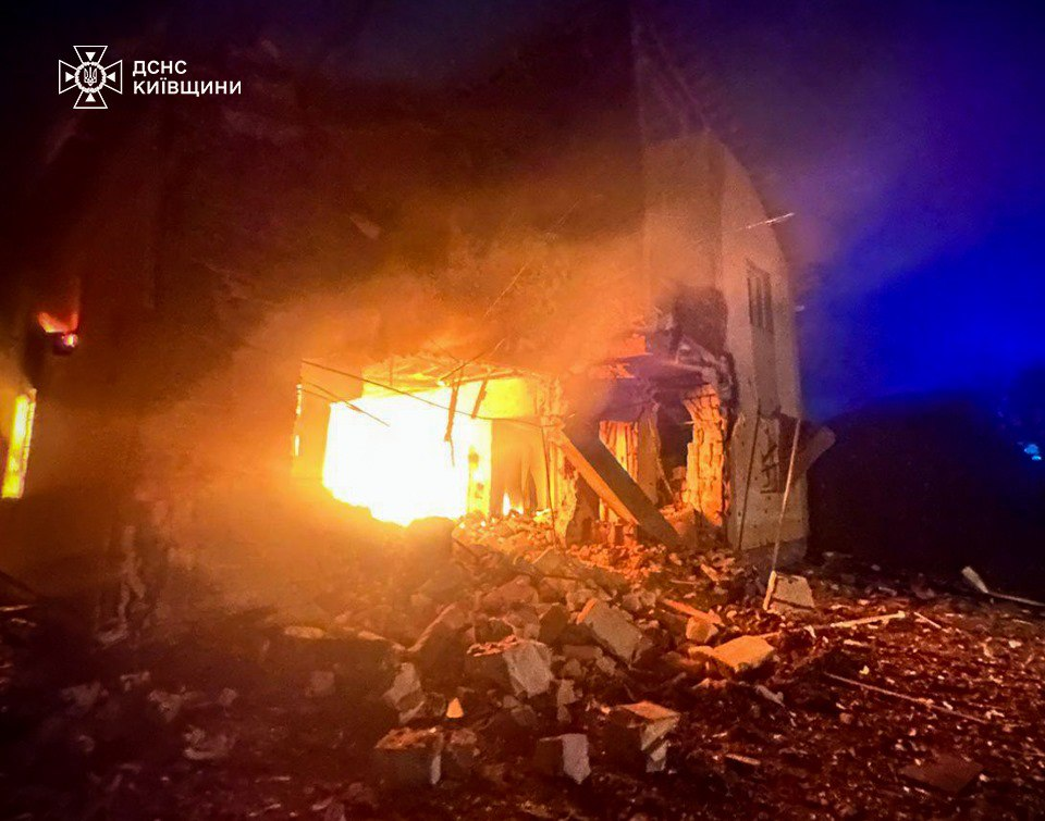 Масована атака на Україну: президент закликав до посилення санкцій проти РФ фото 2