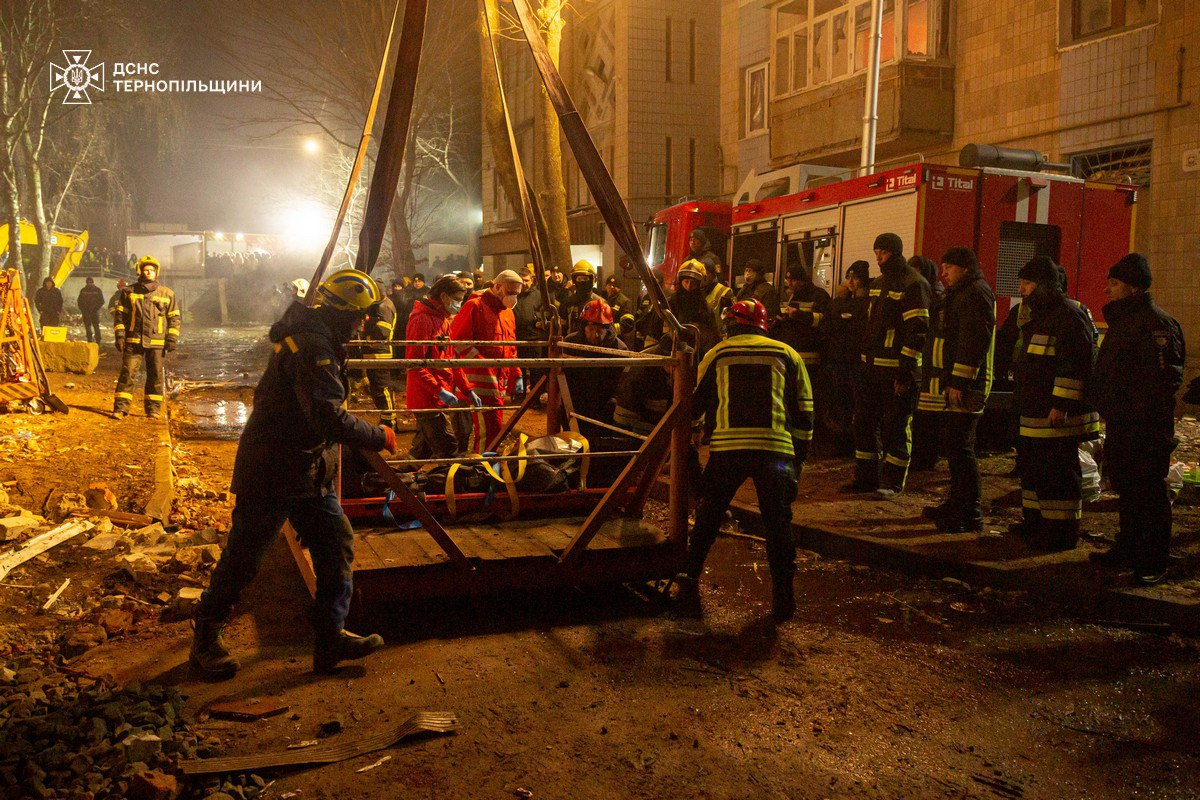 Удар по Тернополю 19 листопада: кількість загиблих зросла до 27 людей фото 1