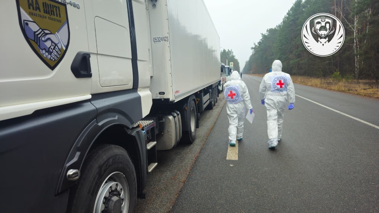 Україна повернула тіла полеглих воїнів фото 2