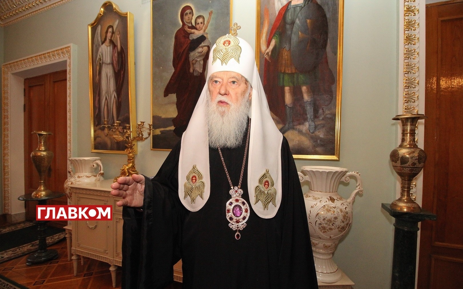 Наприкінці 2019 року Синод ПЦУ дозволив почесному патріарху Філарету довічно служити у Володимирському соборі