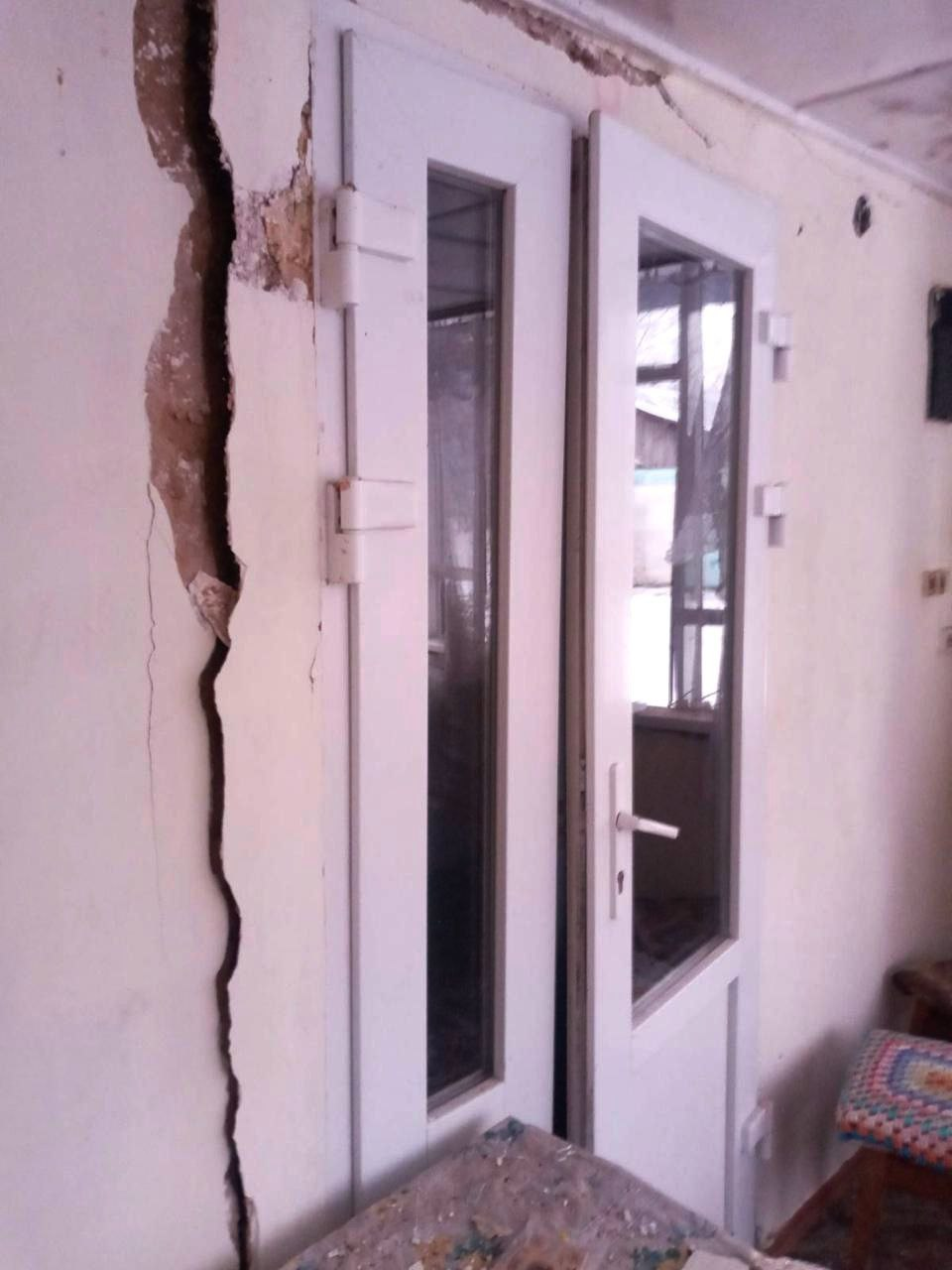 В Уманському районі уламки БпЛА пошкодили будинок, ще дві ракети збито (фото) фото 1