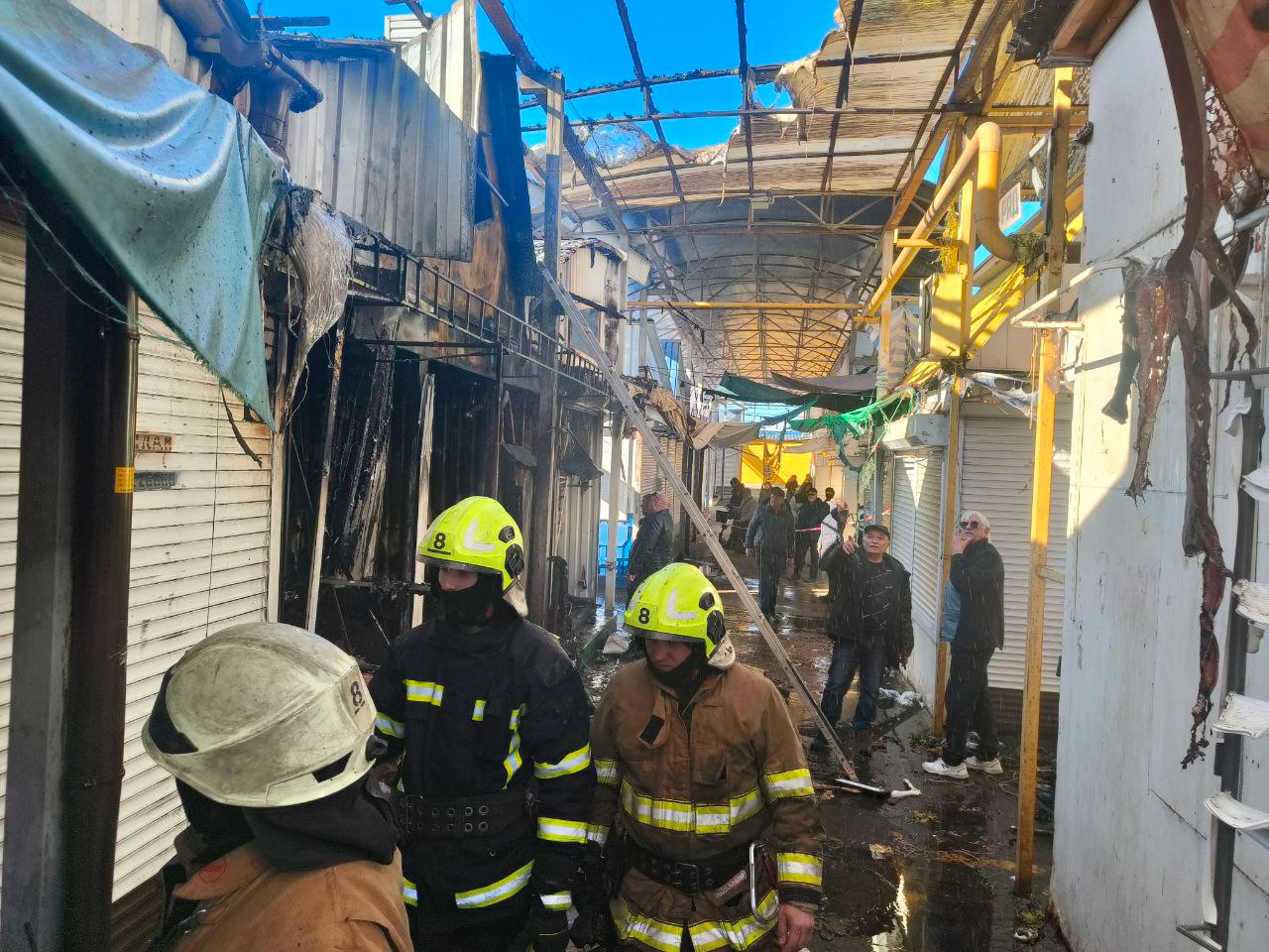 Одещина: сталася пожежа на одному з найбільших промринків Європи (фото) фото 2