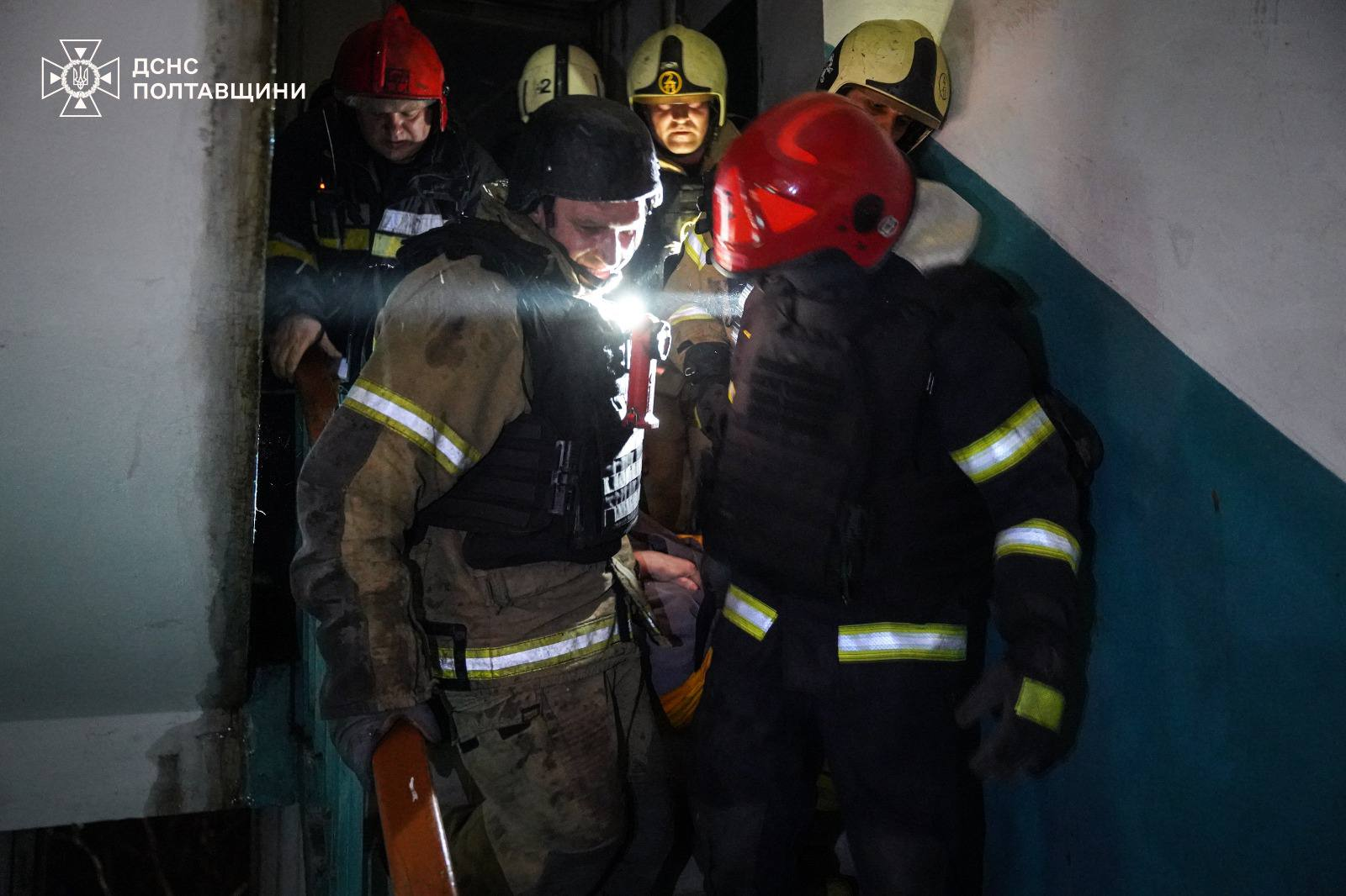 Нічна атака на Полтаву: рятувальники показали наслідки (фото) фото 2