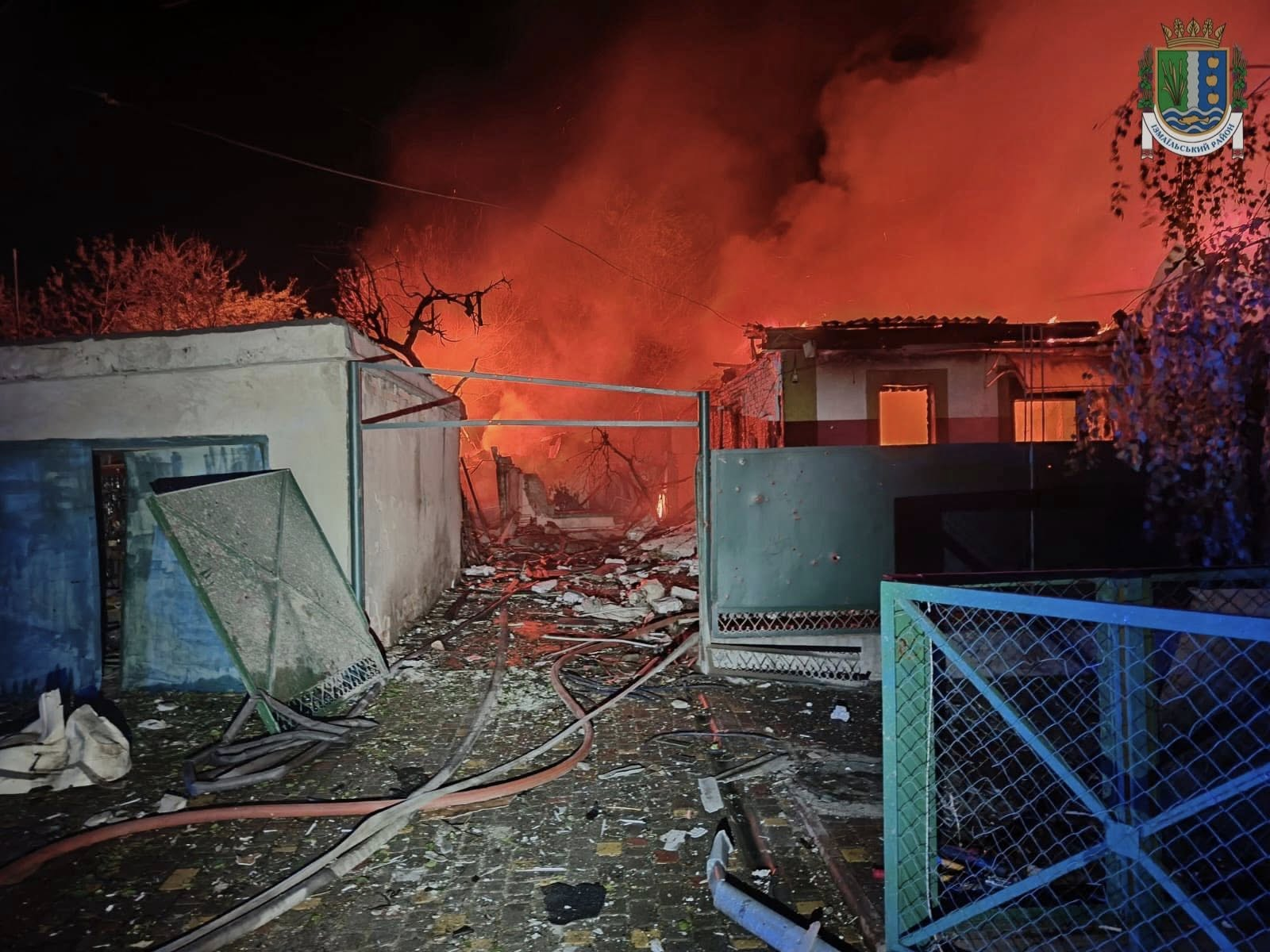 Окупанти атакували Ізмаїл: пошкоджено райлікарню, постраждали люди фото 2