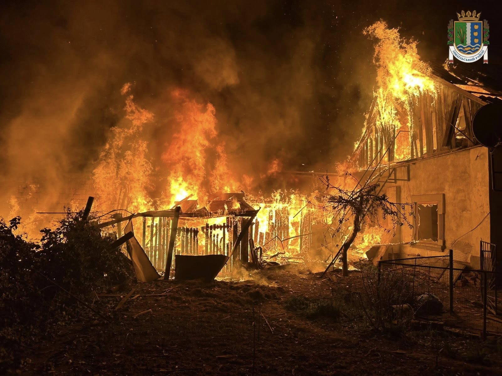 Окупанти атакували Ізмаїл: пошкоджено райлікарню, постраждали люди фото 3