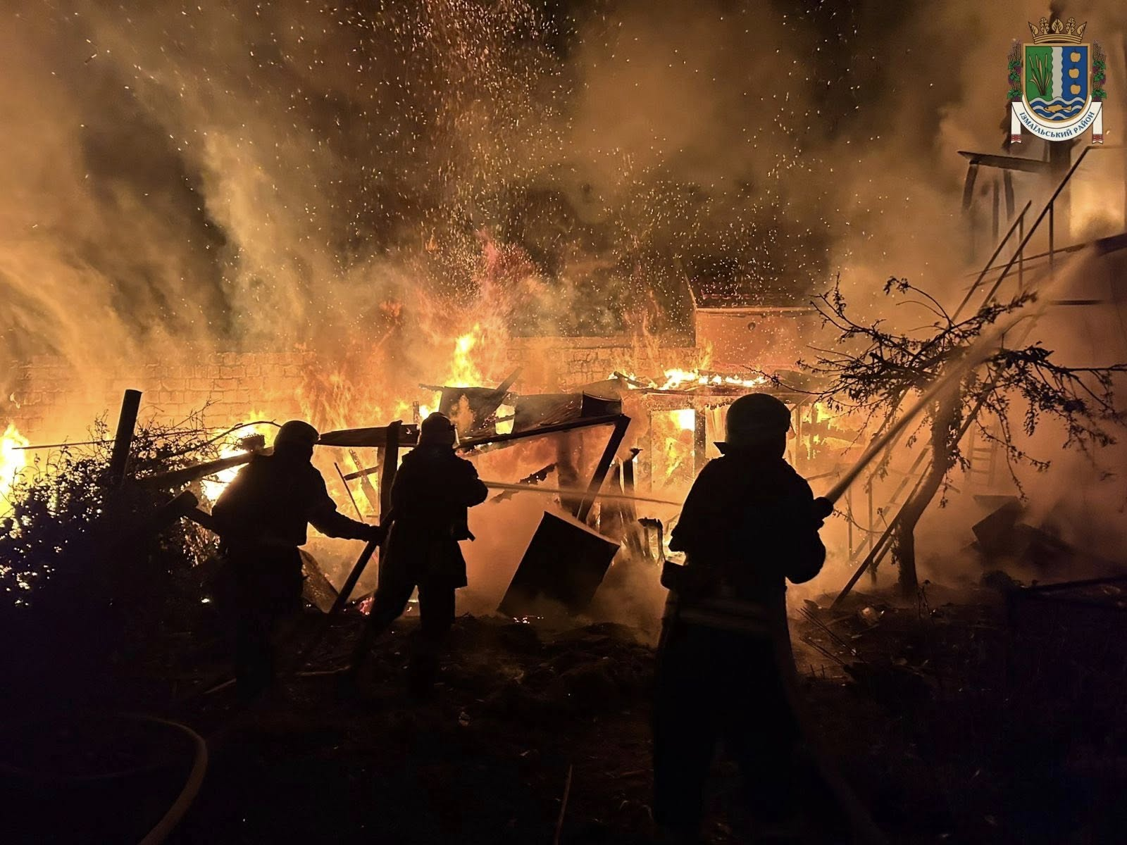 Окупанти атакували Ізмаїл: пошкоджено райлікарню, постраждали люди фото 4