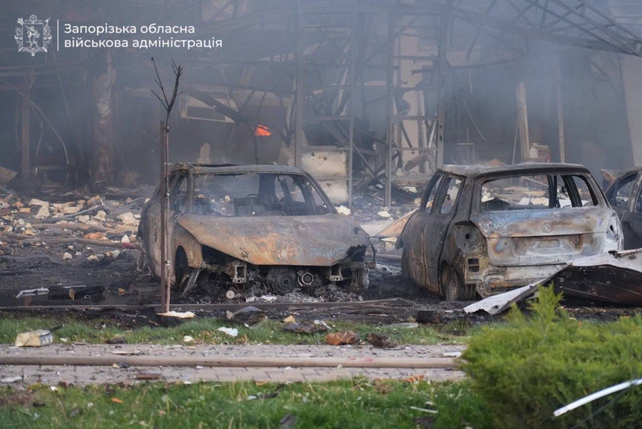Окупанти атакували КАБами Запоріжжя: кількість загиблих зросла (оновлено) фото 1