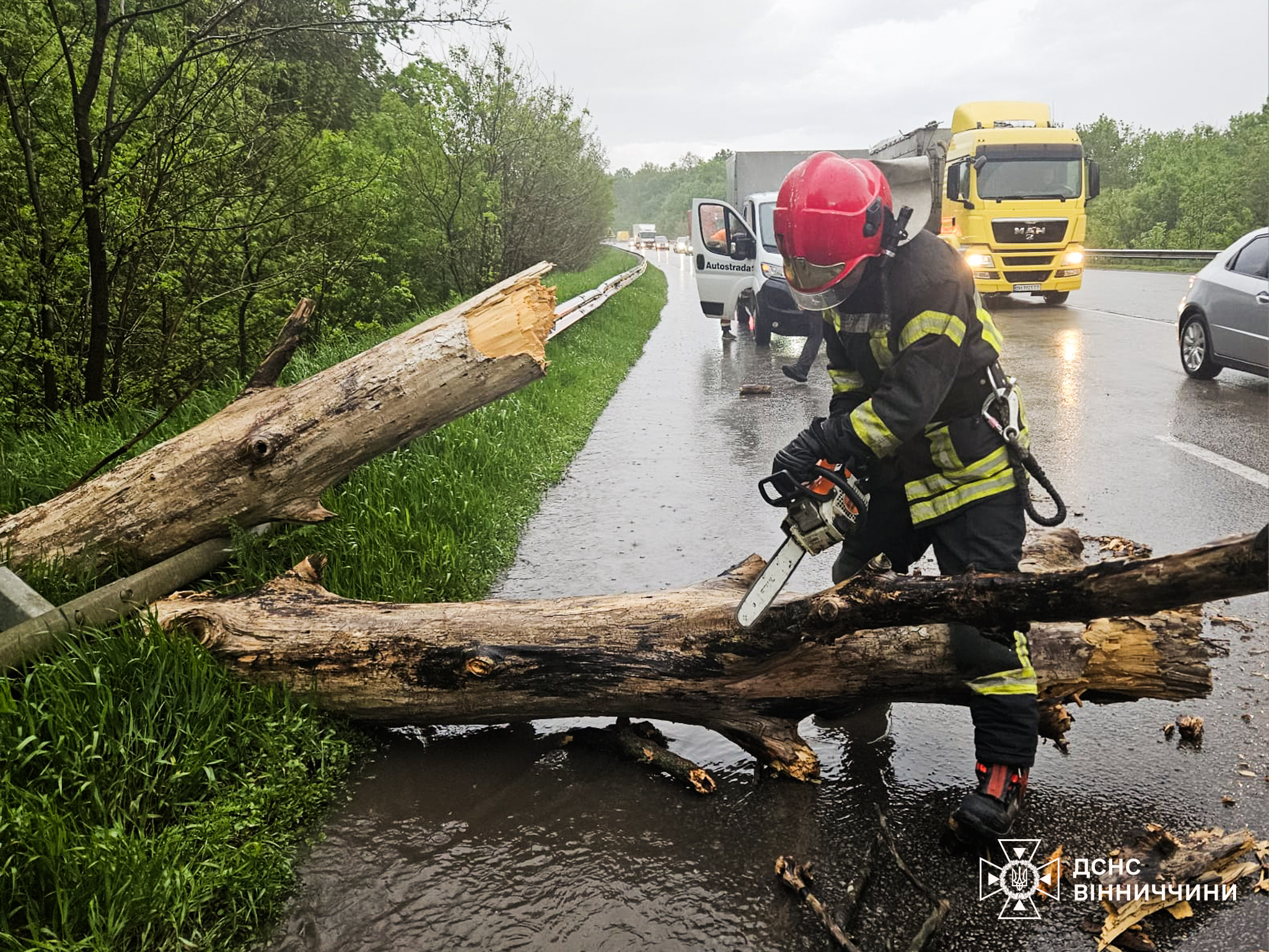 Негода наробила лиха на Вінниччині (фото) фото 2