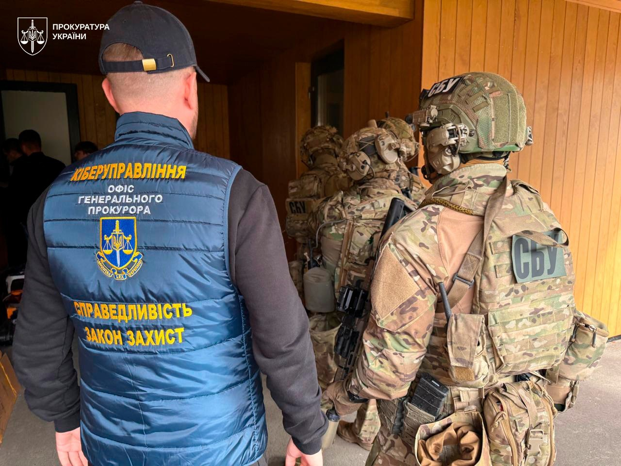 У Харкові викрито кол-центр, що ошукав латвійців на понад €100 тис. фото 2