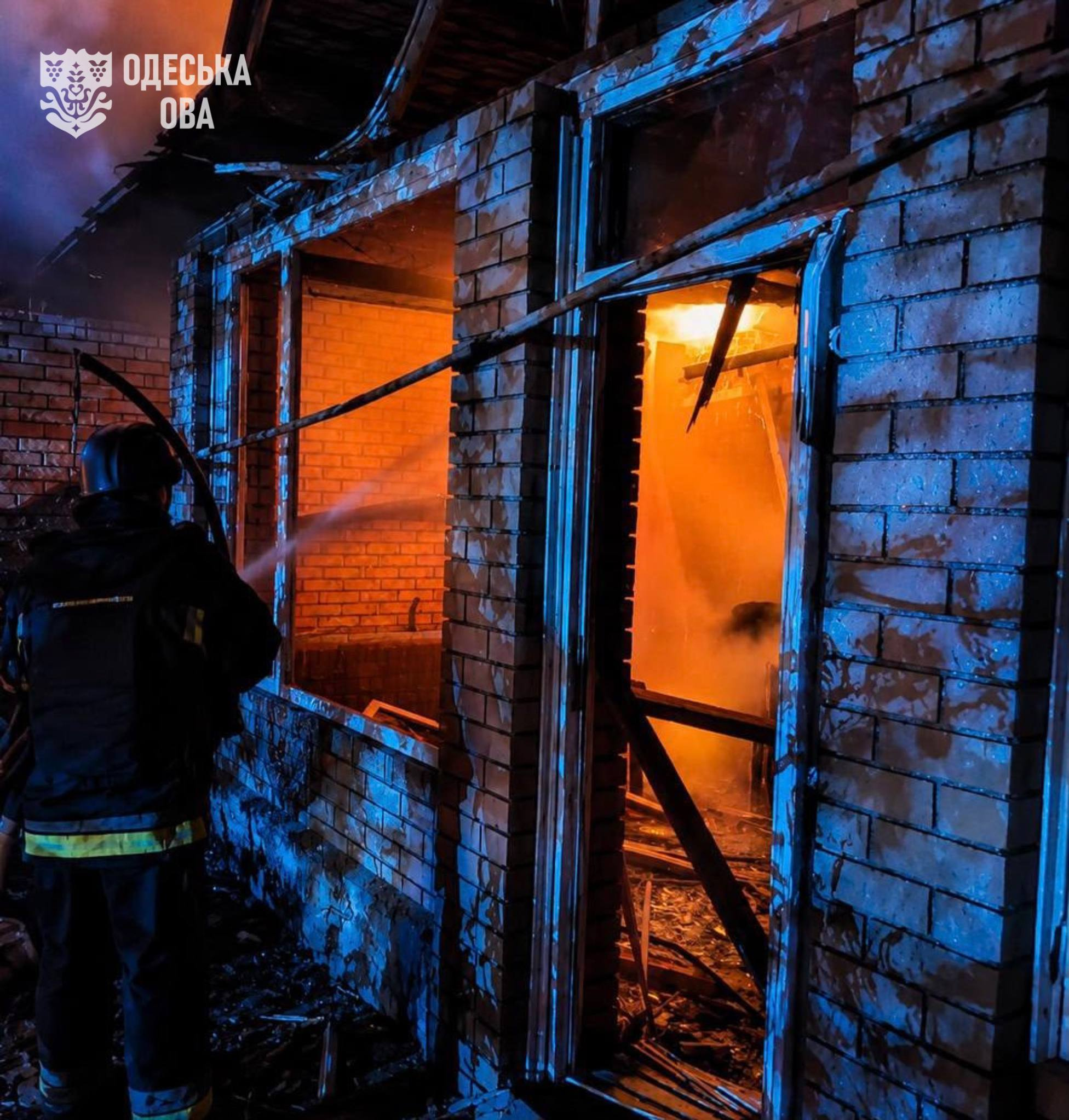 РФ вдарила дронами та ракетами по Одещині: постраждала жінка та дитина фото 1