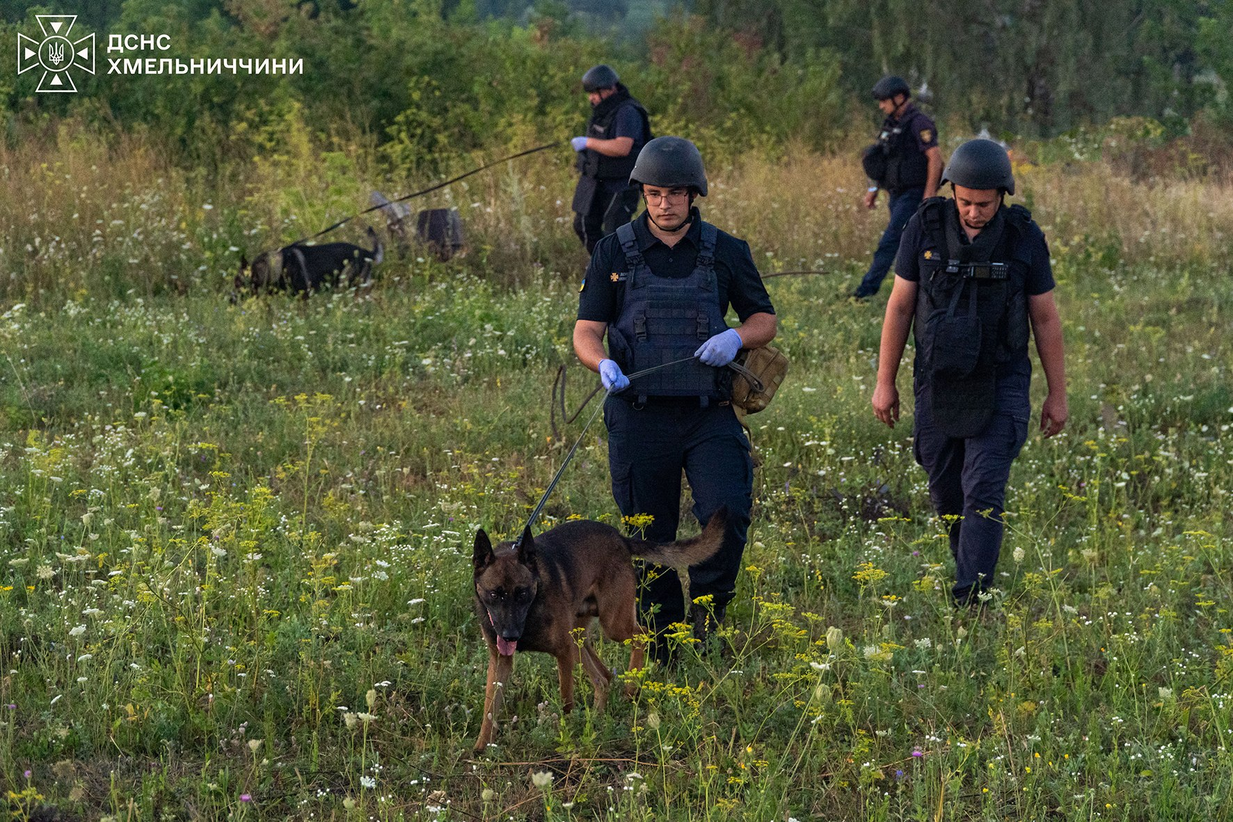 Вибухи на полігоні у Хмельницькому 31 липня: тривають пошукові роботи (фото) фото 4