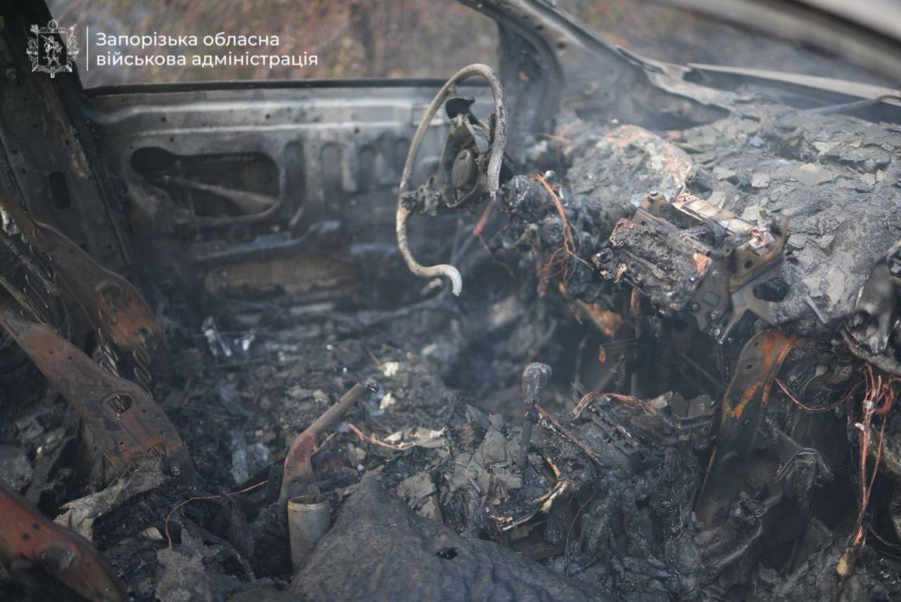 Удар по Запоріжжю: поранено людей, спалахнула пожежа на автостоянці (фото) фото 2