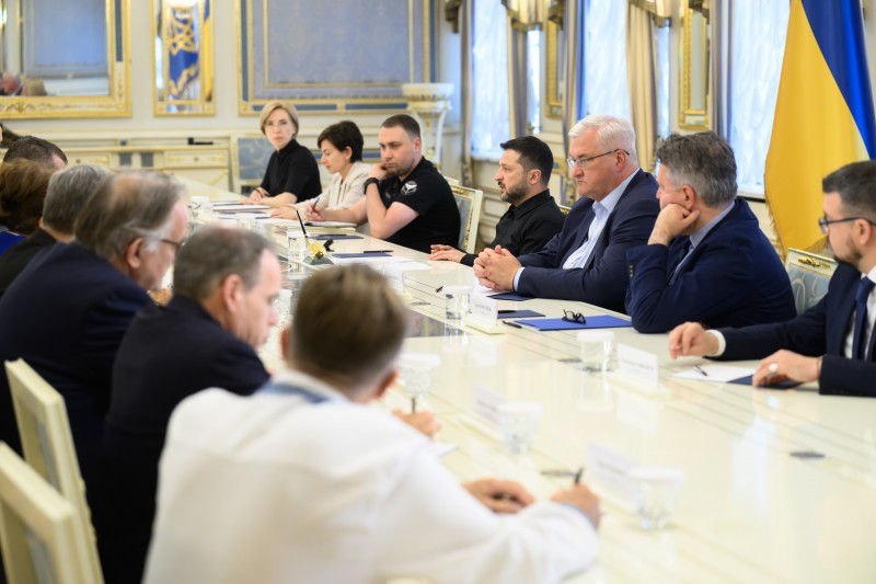 Зеленський зустрівся з делегацією Світового конгресу українців фото 1