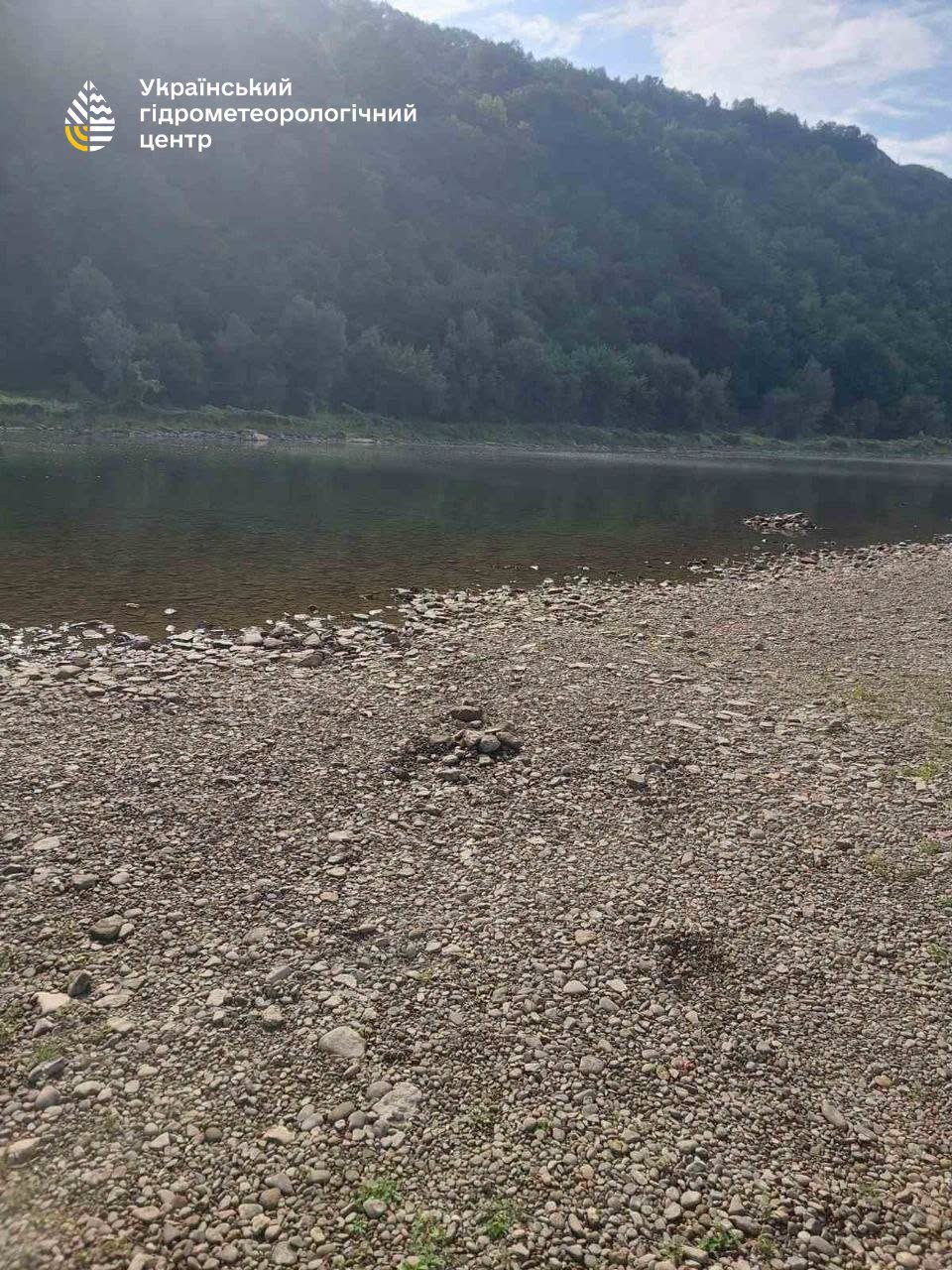Тернопільщина: зафіксовано найнижчий рівень води у Дністрі за 131 рік спостережень фото 2