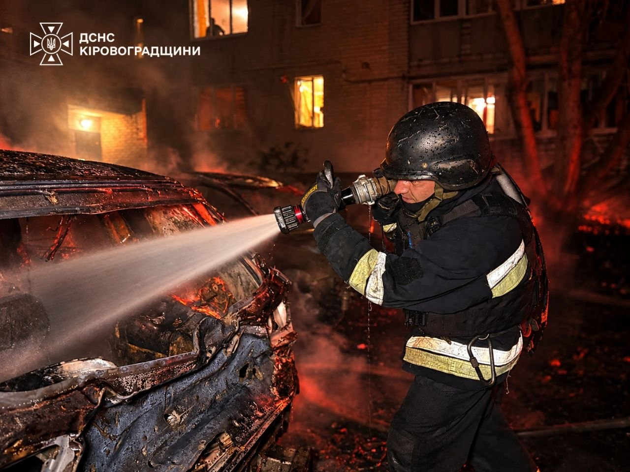 Кіровоградщина понад 10 годин перебувала під масованою атакою БпЛА: фото наслідків фото 3