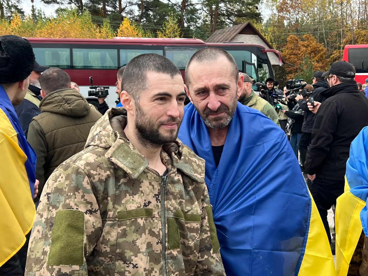 Україна повернула з російського полону 270 захисників, серед них є азовці фото 4