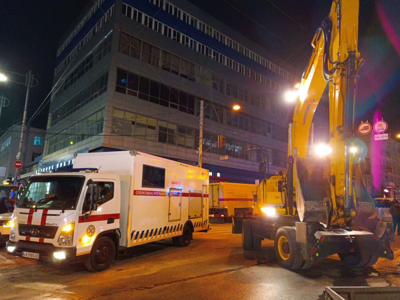 Протягом доби енергетики обіцяють відновити опалення майже в усіх будівлях