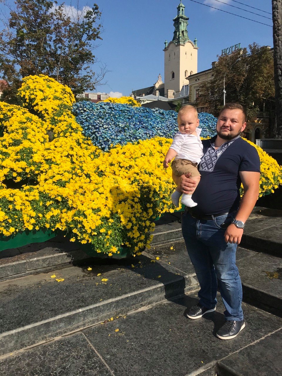 Андрій Шандра з сином