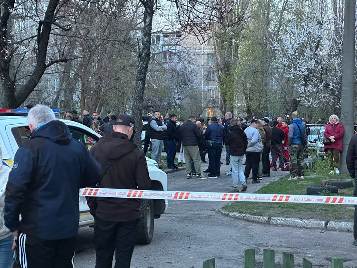 На місці удару дрона у Черкасах 14 квітня 2026 року