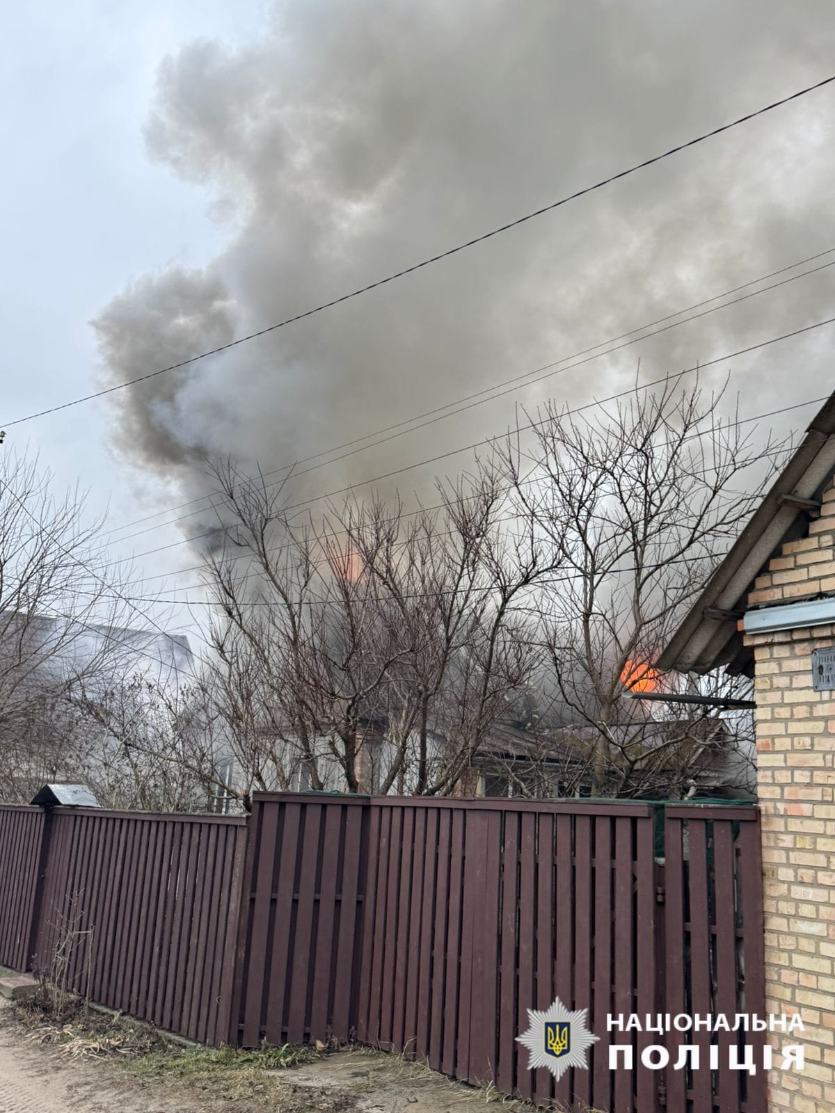 Повідомлення про пожежу у приватному житловому будинку за адресою: м. Ірпінь, вул. Дзвінка, надійшло до Служби порятунку Бучанського району 10 січня о 15:09