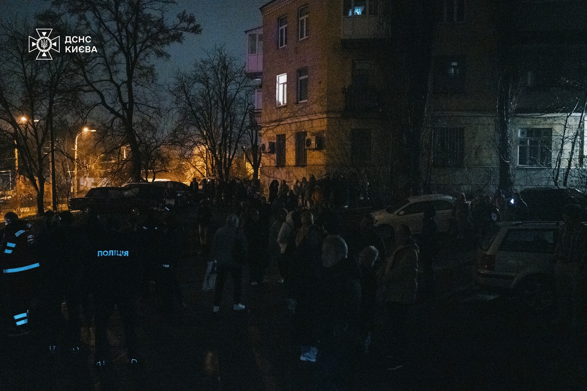 У ніч проти 2 квітня сталася пожежа на вулиці Сирецькій