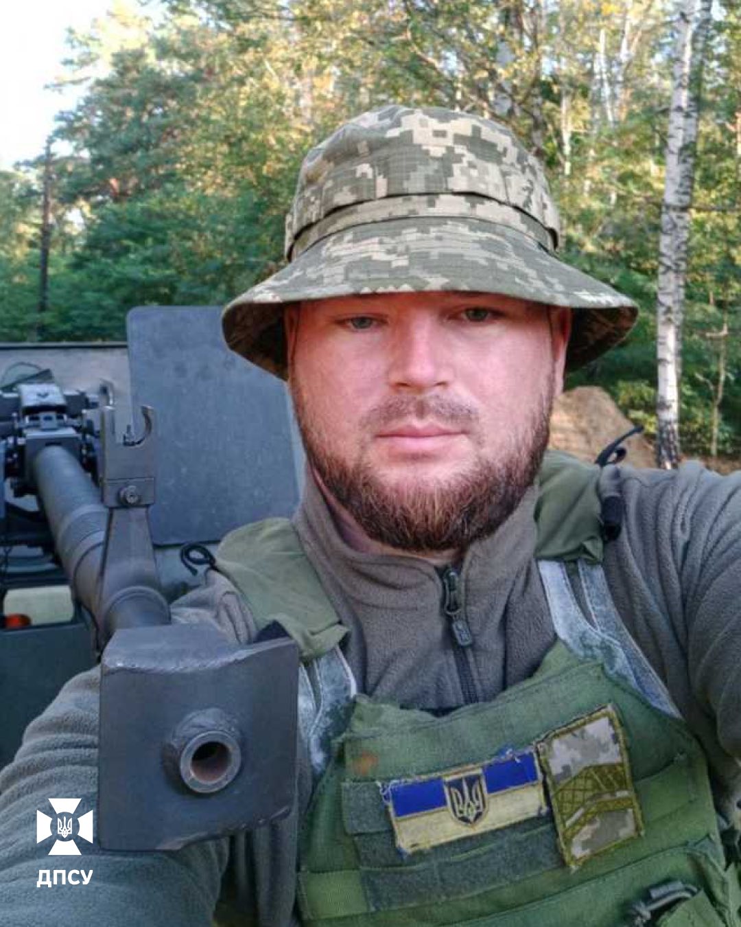 4 жовтня 2024 року під щільним вогнем противника взяв участь в евакуації поранених побратимів, забезпечивши їх швидку доставку до медичного пункту