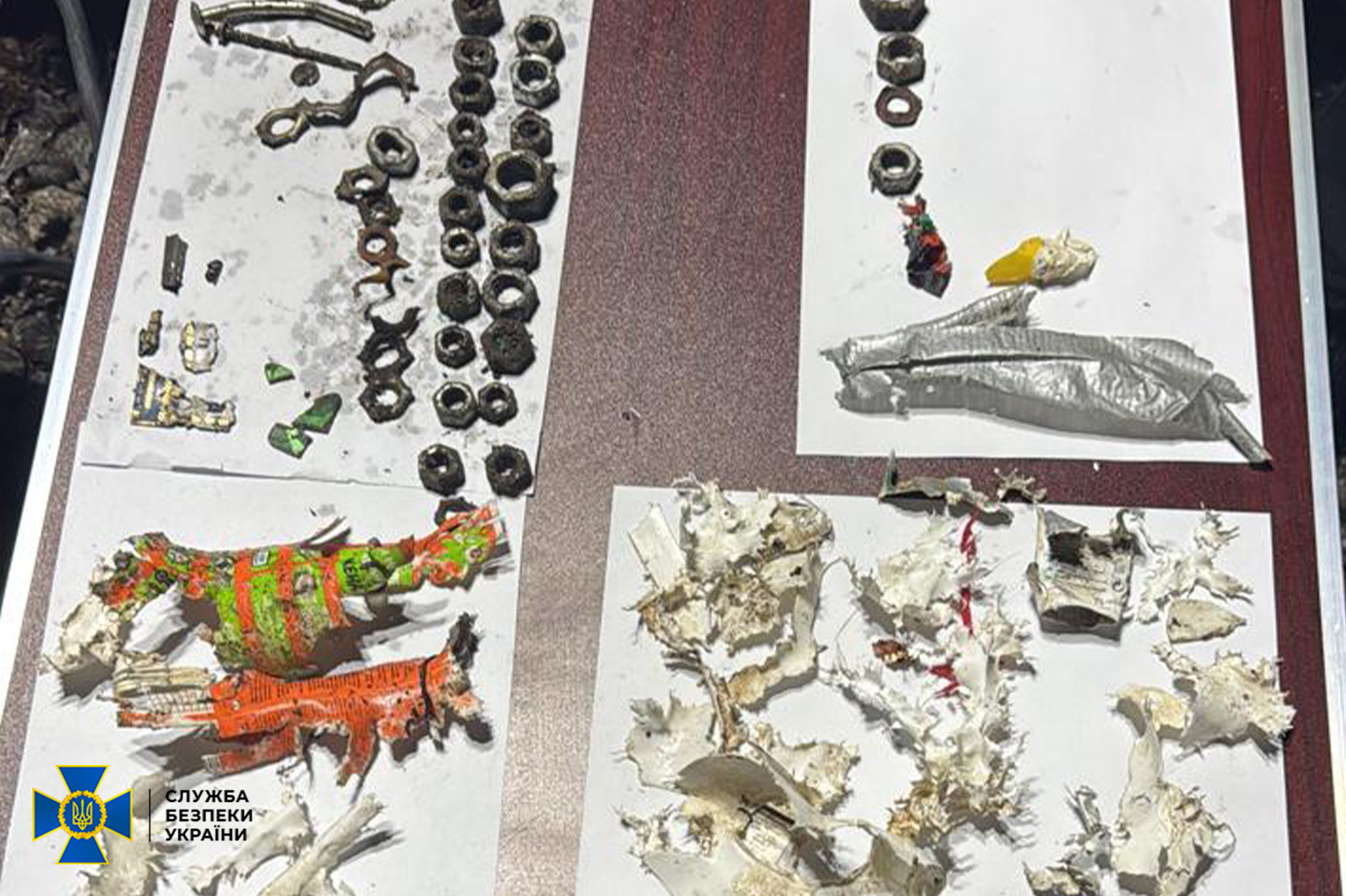 Речові докази, вилучені правоохоронцями