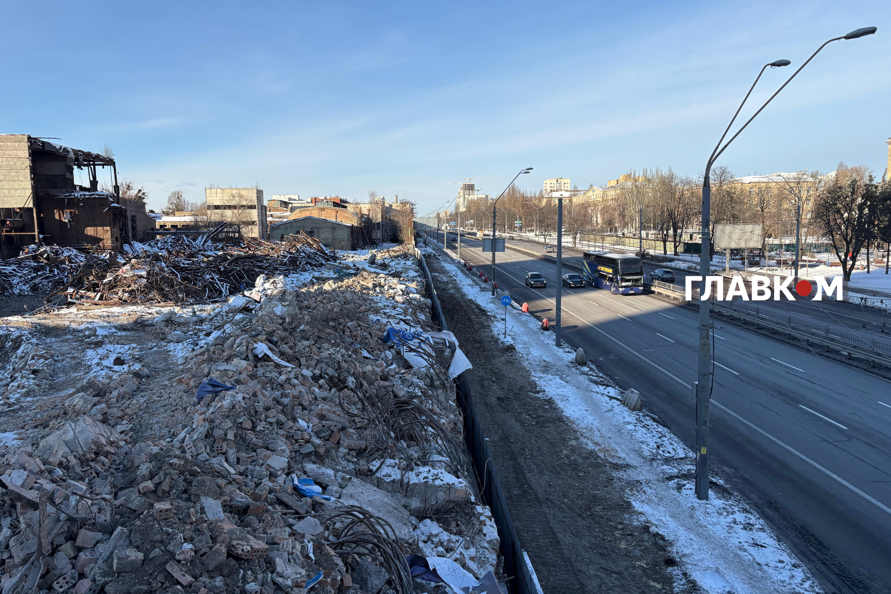 Демонтаж п'ятого цеху заводу «Більшовик»