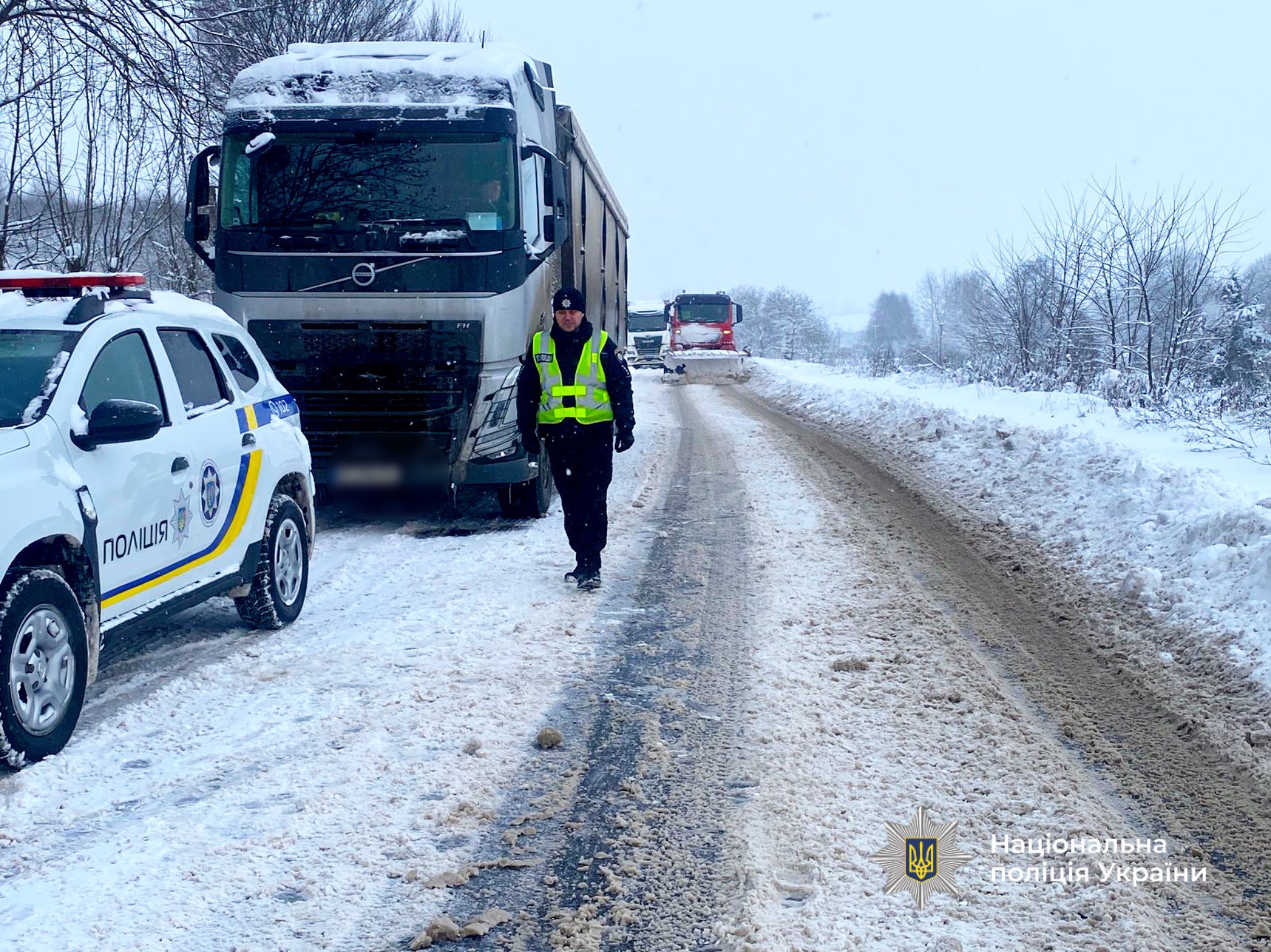Поліція Прикарпаття працюює у посиленому режимі