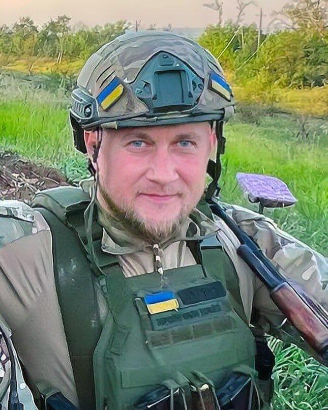 Після початку збройної російської агресії, у 2014 році, Юрій Петровський пішов добровольцем до війська