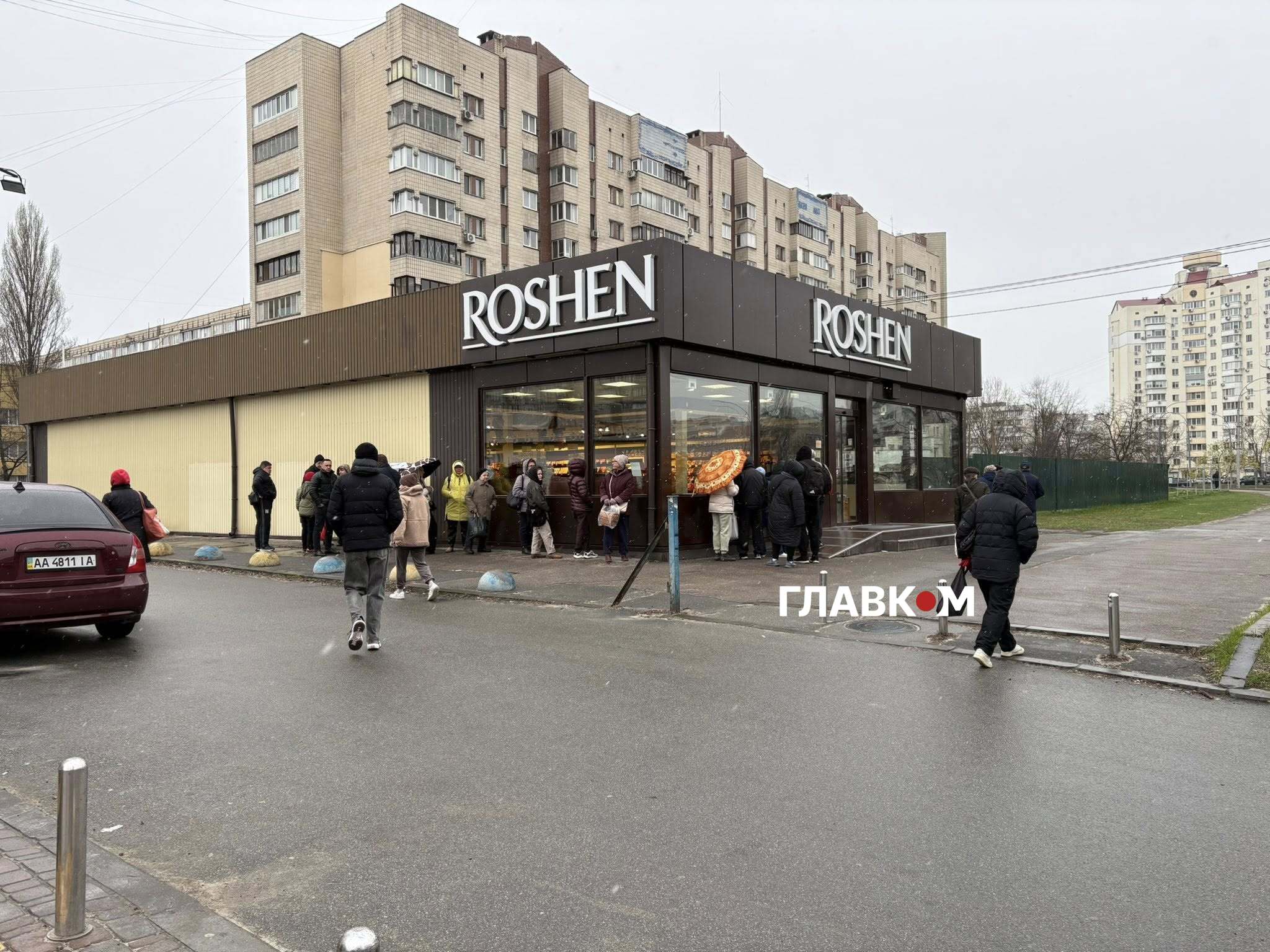 Черга біля Roshen на Оболоні о 07:30