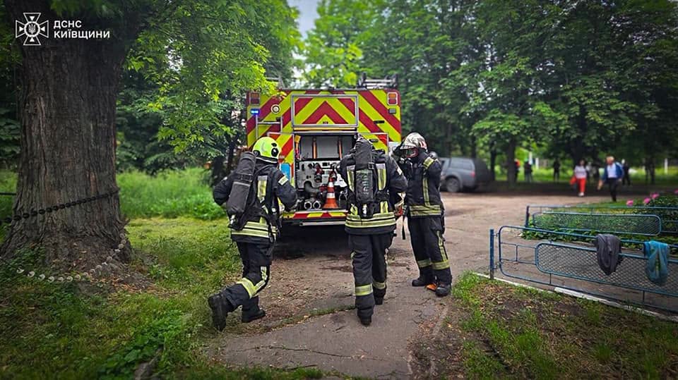 Пожежу повністю ліквідували о 15:00