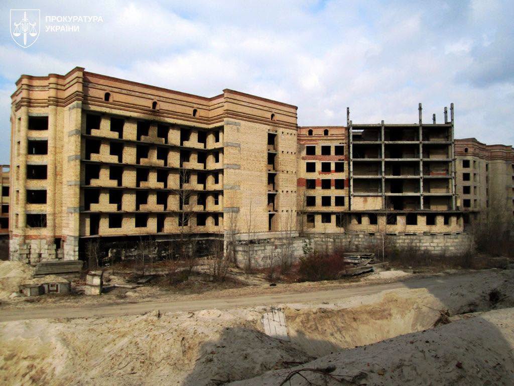 Недобудований комплекс Республіканської клінічної лікарні