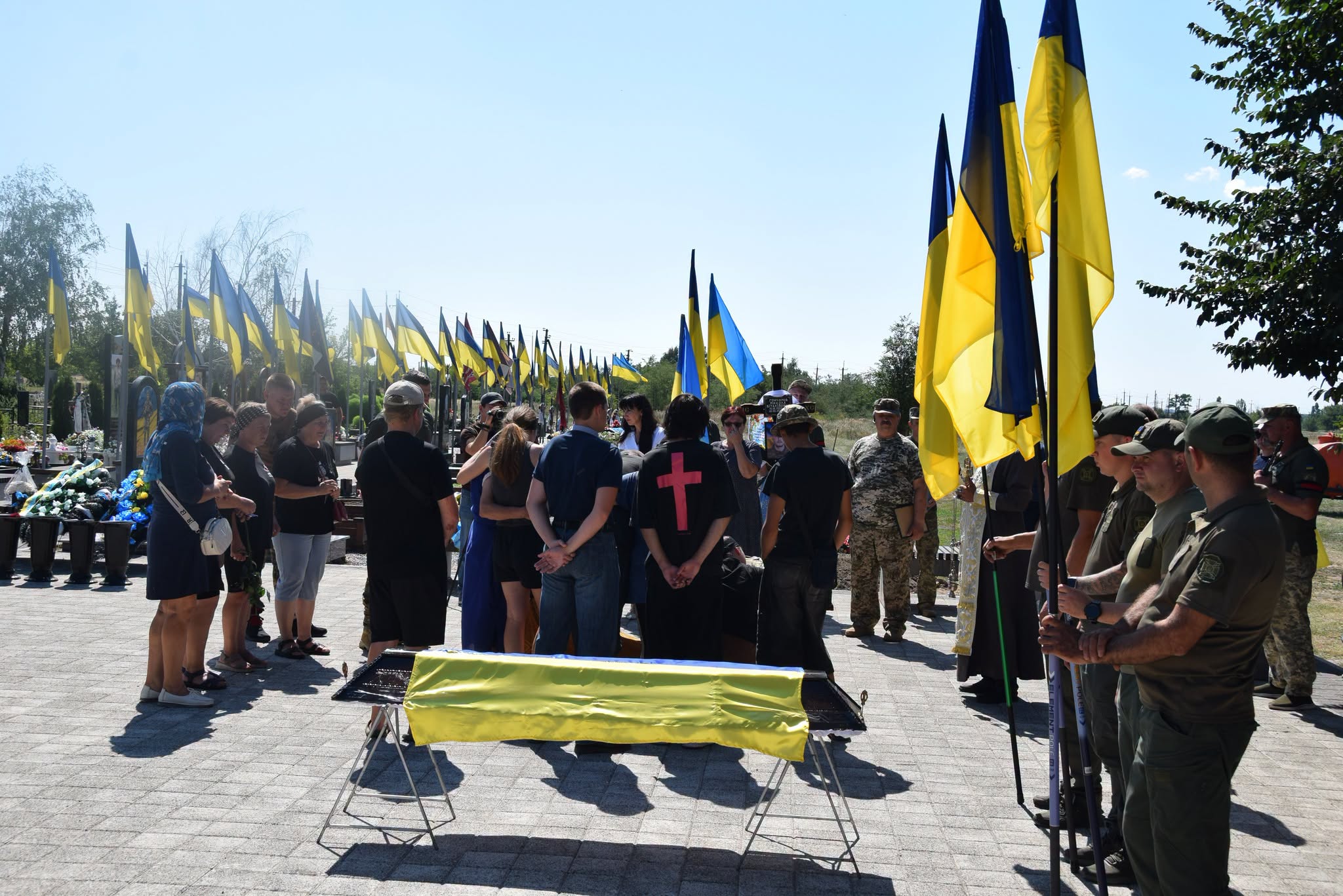 За місяць мав святкувати перший день народження доньки. Згадаймо Миколу Гончарова фото 1