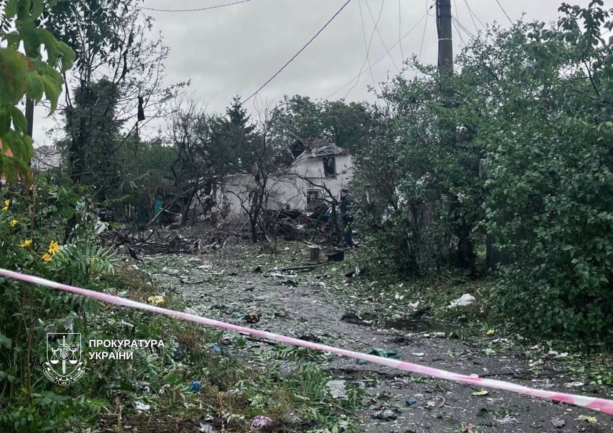 Наслідки атаки у приватному секторі столиці
