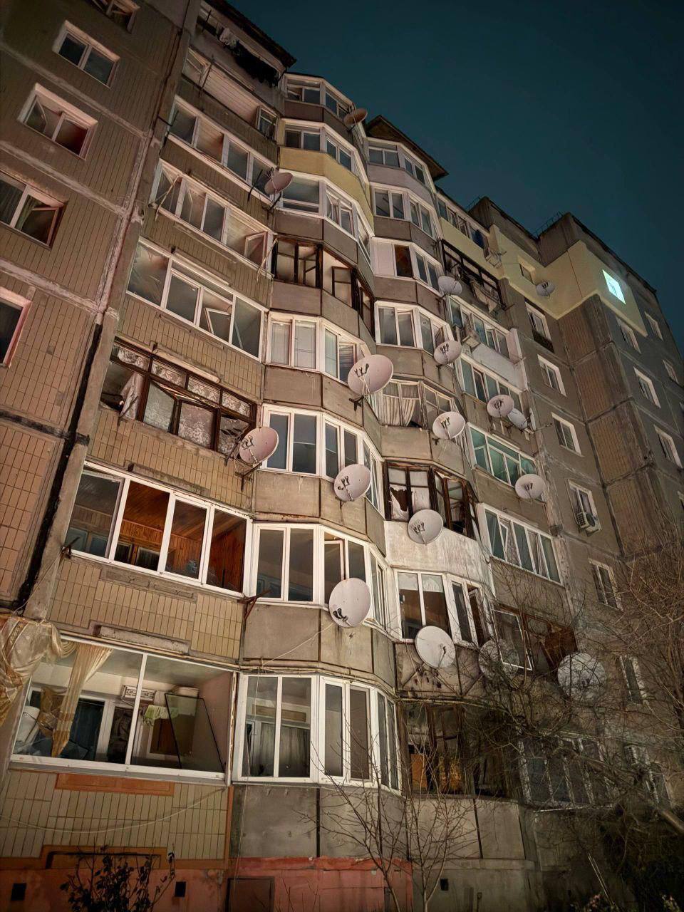 Пошкоджена багатоповерхівка у Білій Церкві