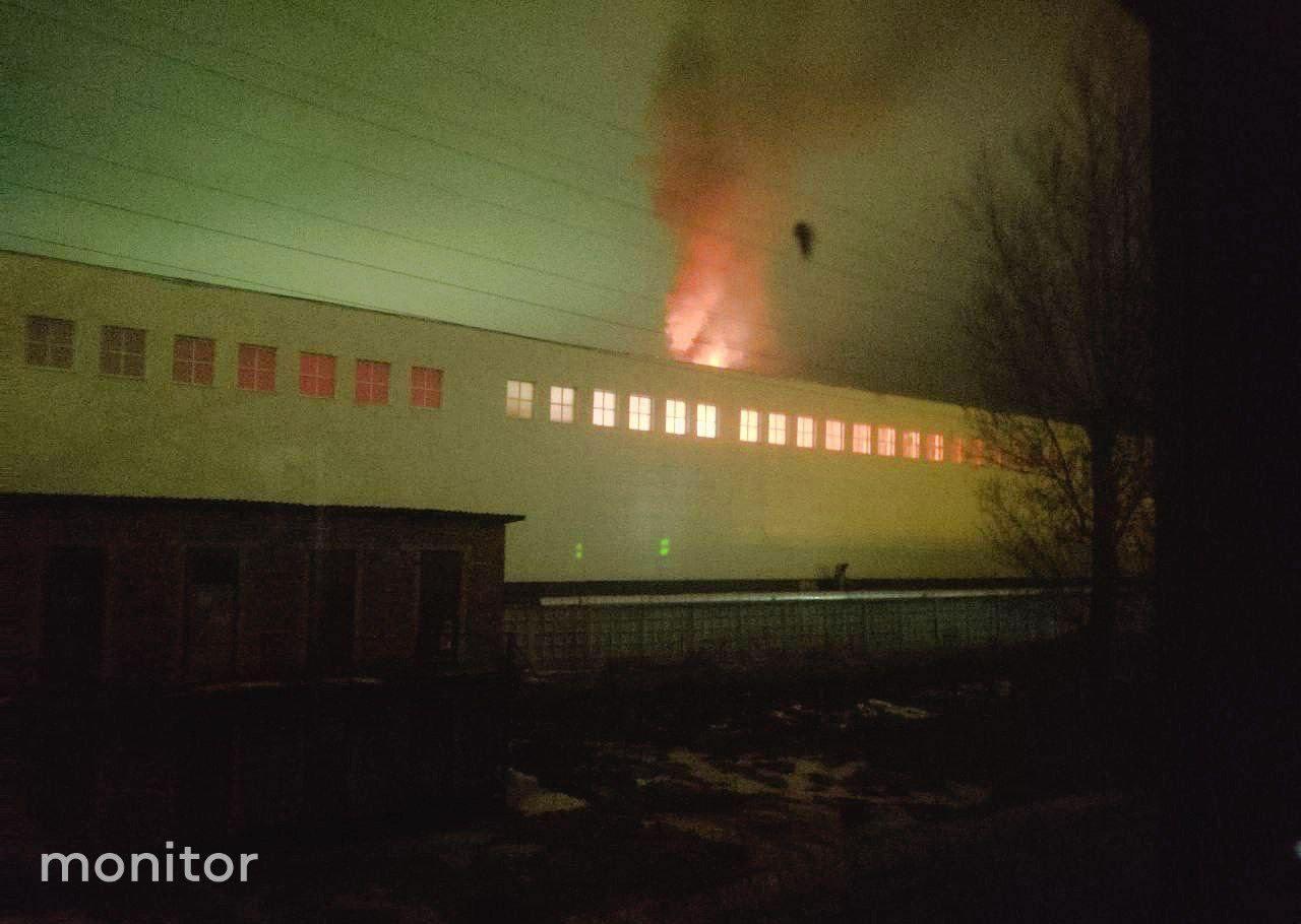 У Смоленській області прогриміли вибухи: палає авіазавод та багатоповерхівка (оновлено) фото 3