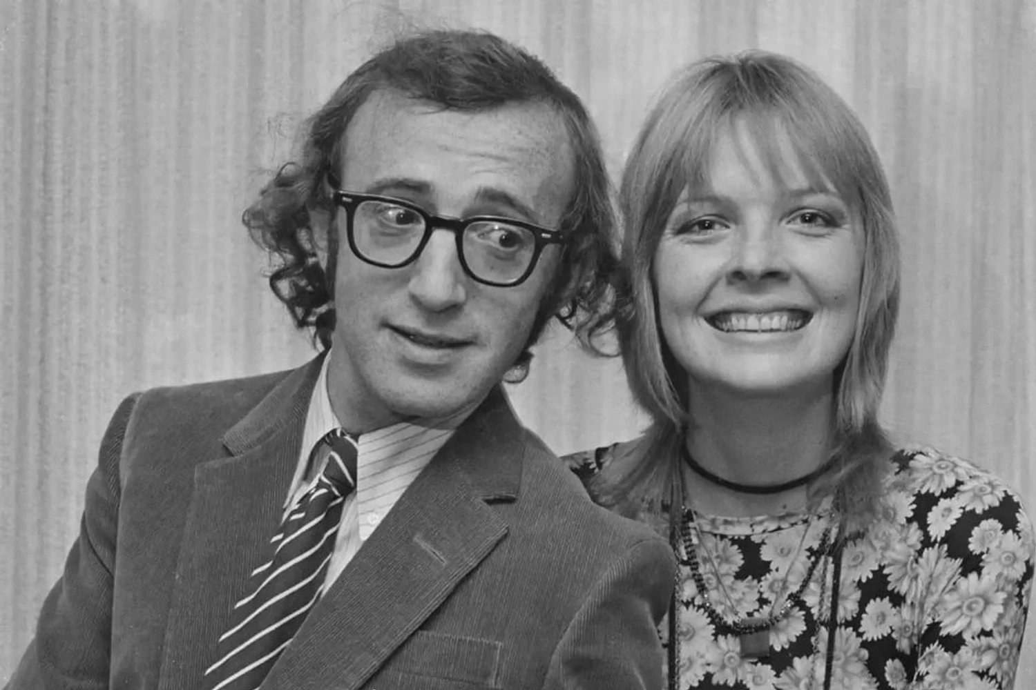 Даян Кітон разом з режисером Вуді Алленом