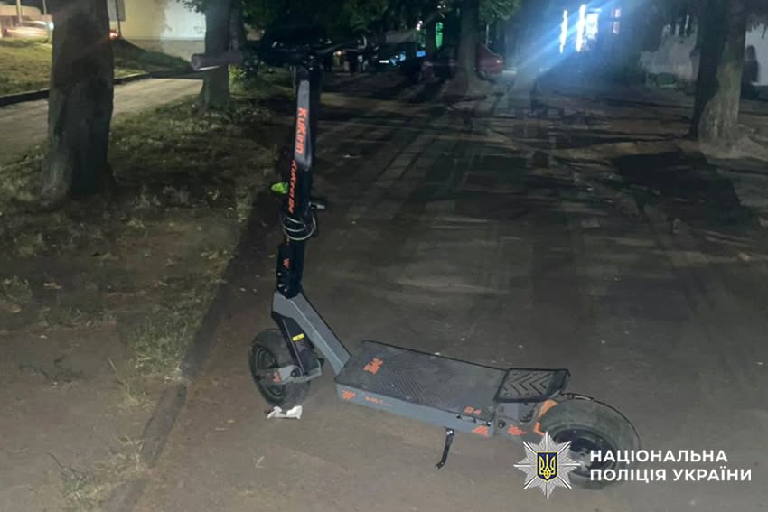 У Хмельницькому підліток збив жінку на самокаті: яке покарання загрожує та які зміни ініціює поліція фото 1