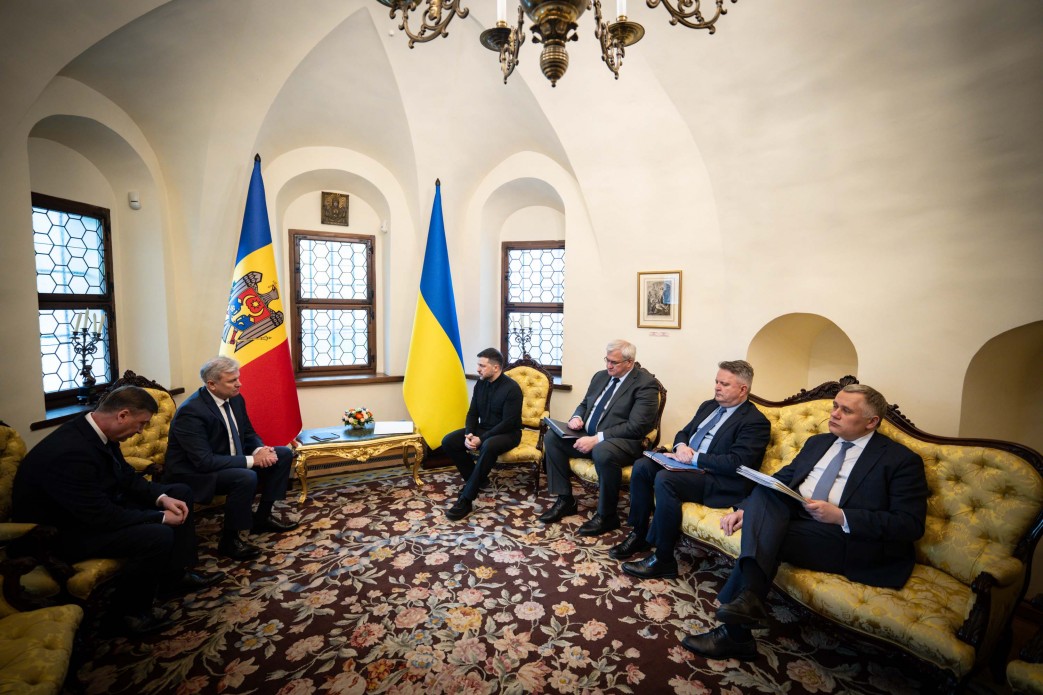 Зеленський прийняв вірчі грамоти від нових послів чотирьох країн фото 4