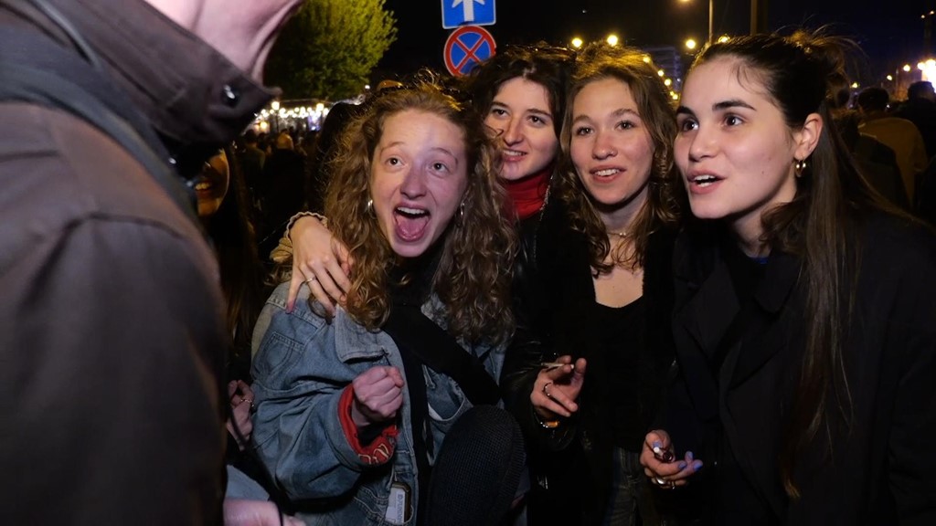 «Це перемога свободи». Що кажуть угорці після поразки Орбана фото 2