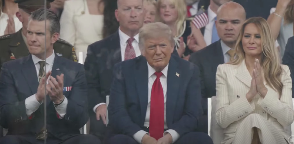 Гегсет, Трамп та Меланія