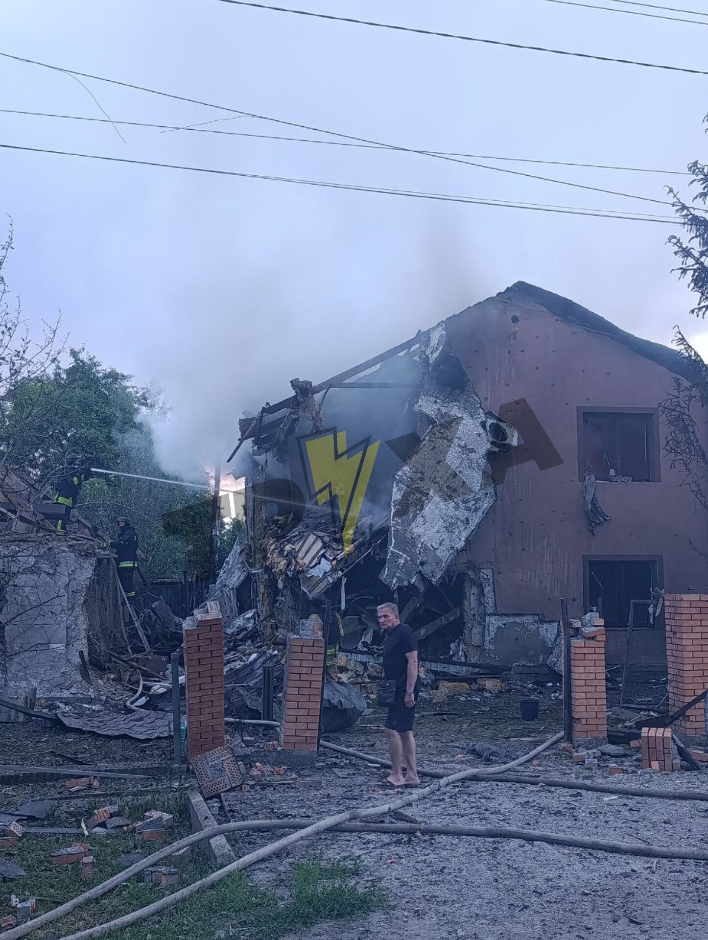 У Вільнянську через атаку РФ постраждала родина з двома дітьми фото 1