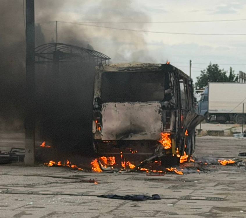 Окупанти атакували балістикою Одесу: загинуло двоє людей фото 1